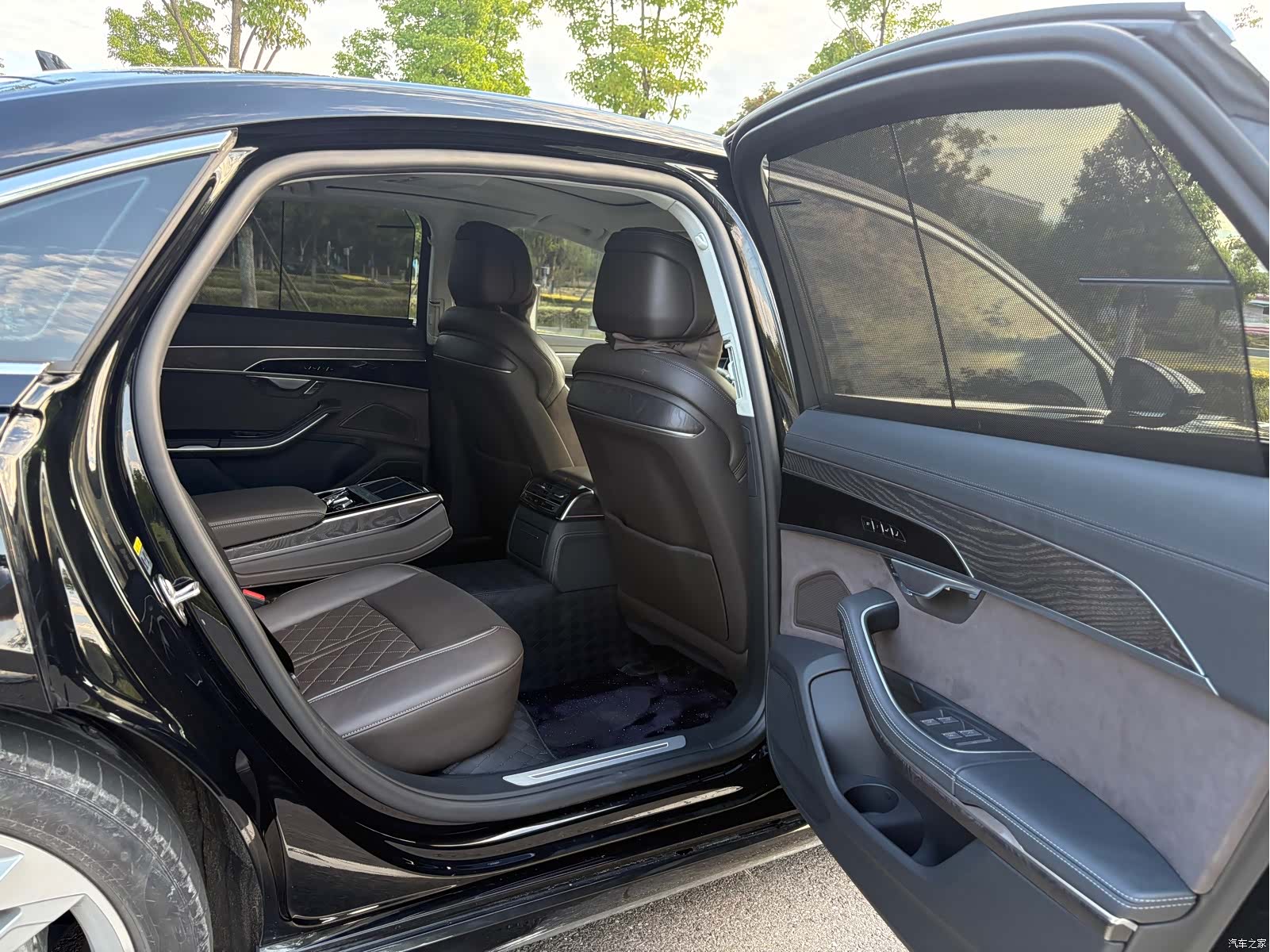 Audi A8L, 2023 13