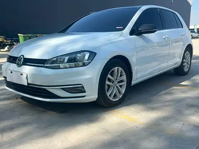 Volkswagen Golf 2018 — купить из Китая под заказ