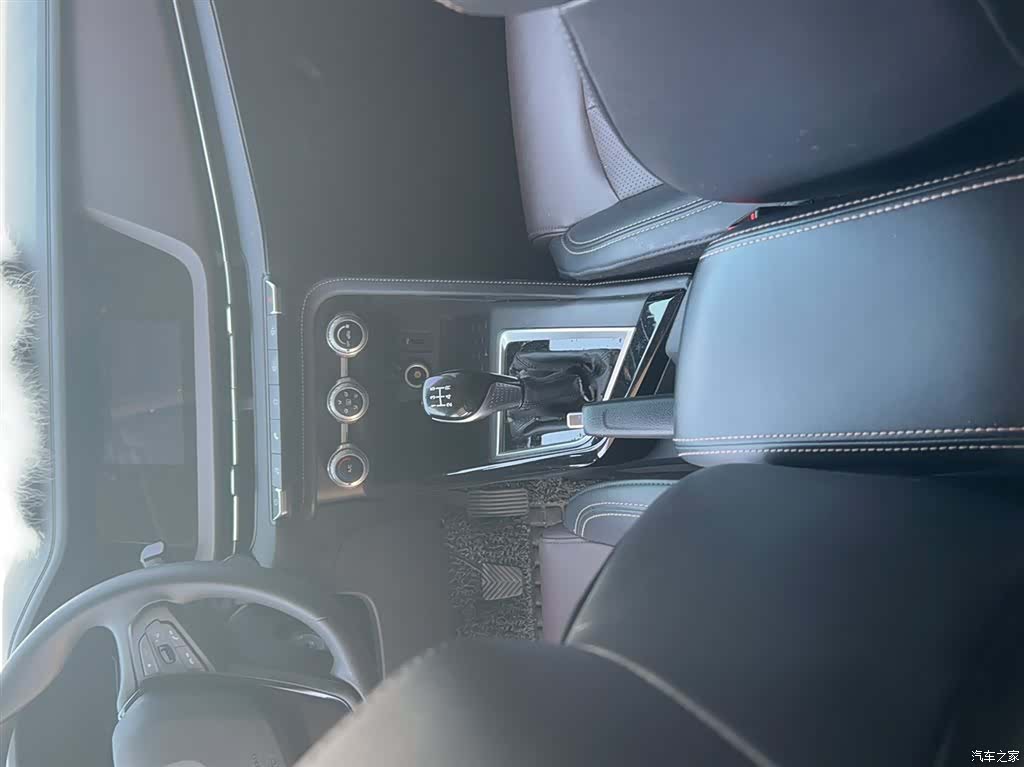Changan CS15, 2020 14