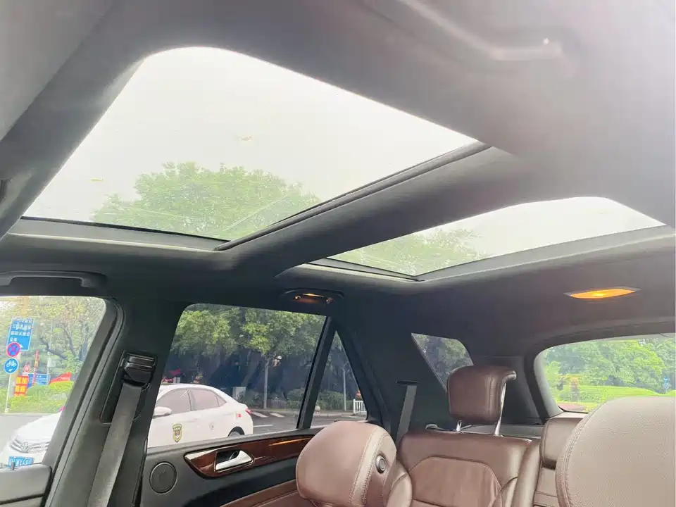 Mercedes-Benz M class