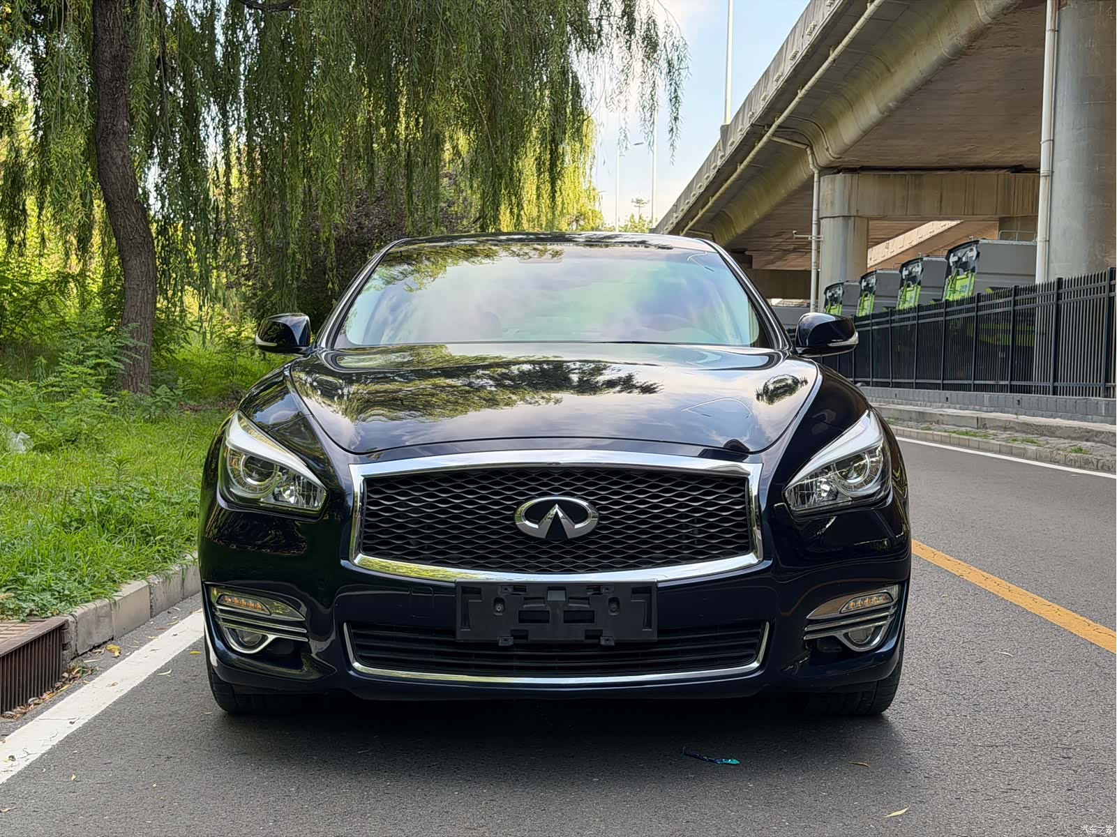 Infiniti Q70, 2015 2