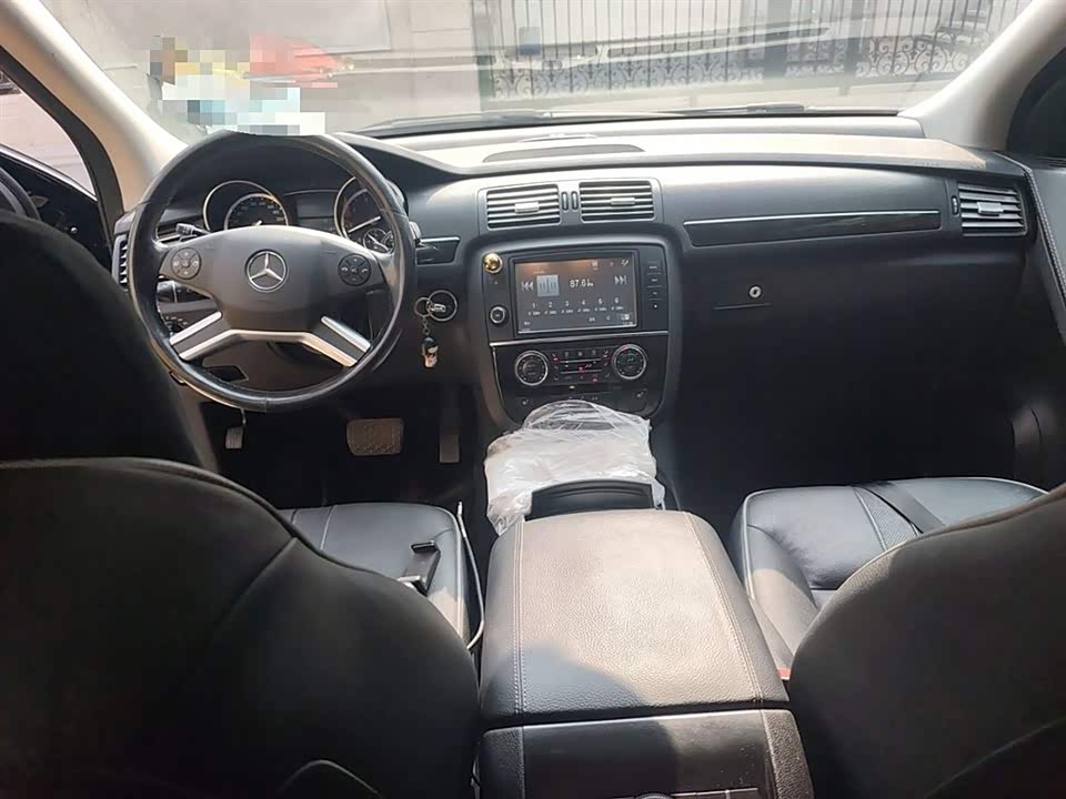 Mercedes-Benz R-class