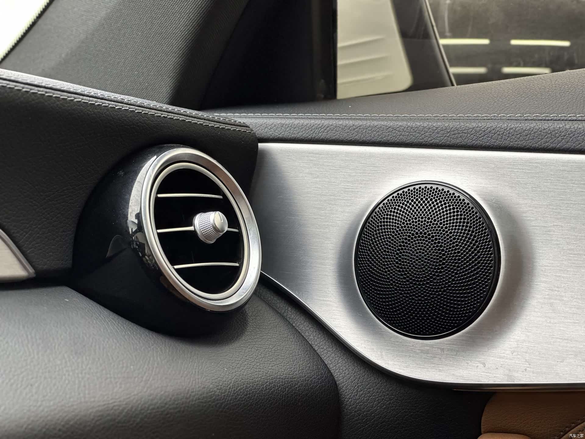 Mercedes-Benz C-Class, 2016 14
