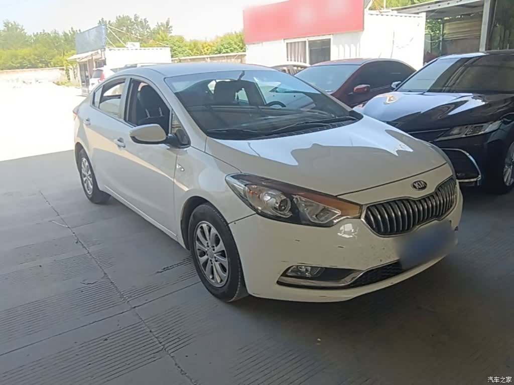 Kia K3, 2015 4