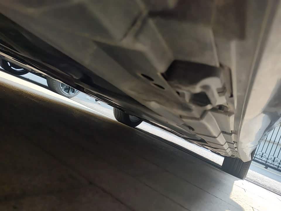 Mercedes-Benz R-class