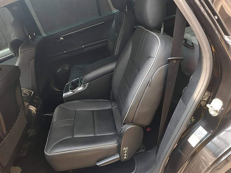 Mercedes-Benz R-class