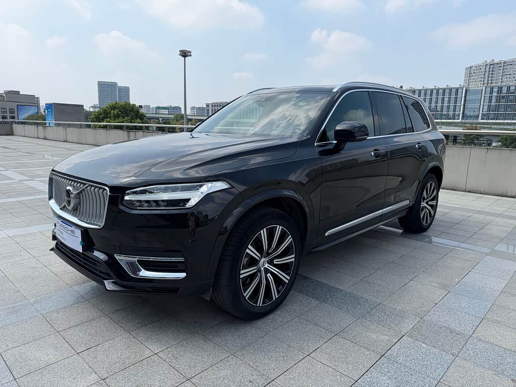 Volvo XC90 2022 B5 Luxury 5 мест
