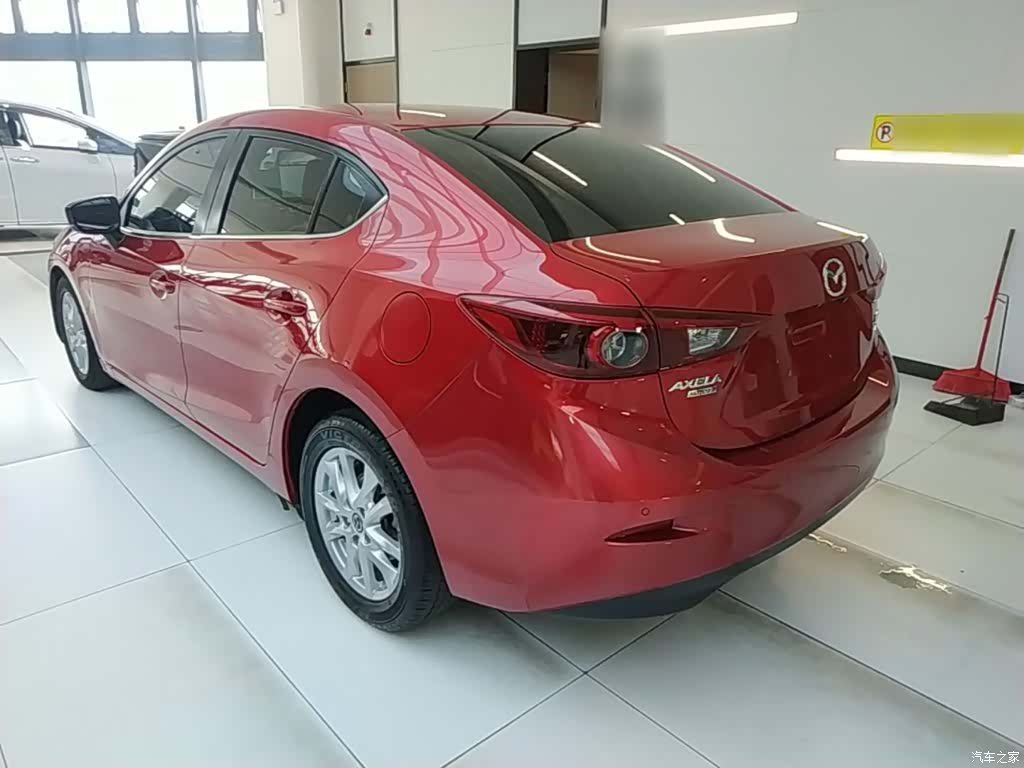 Mazda Mazda3, 2018 все фото