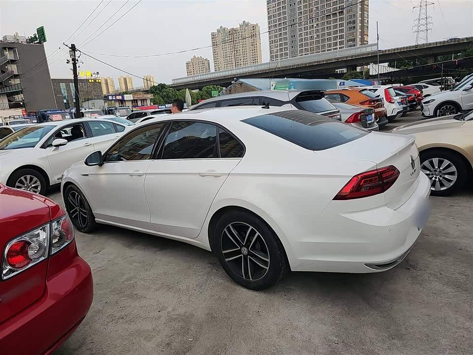 Volkswagen Lingdu