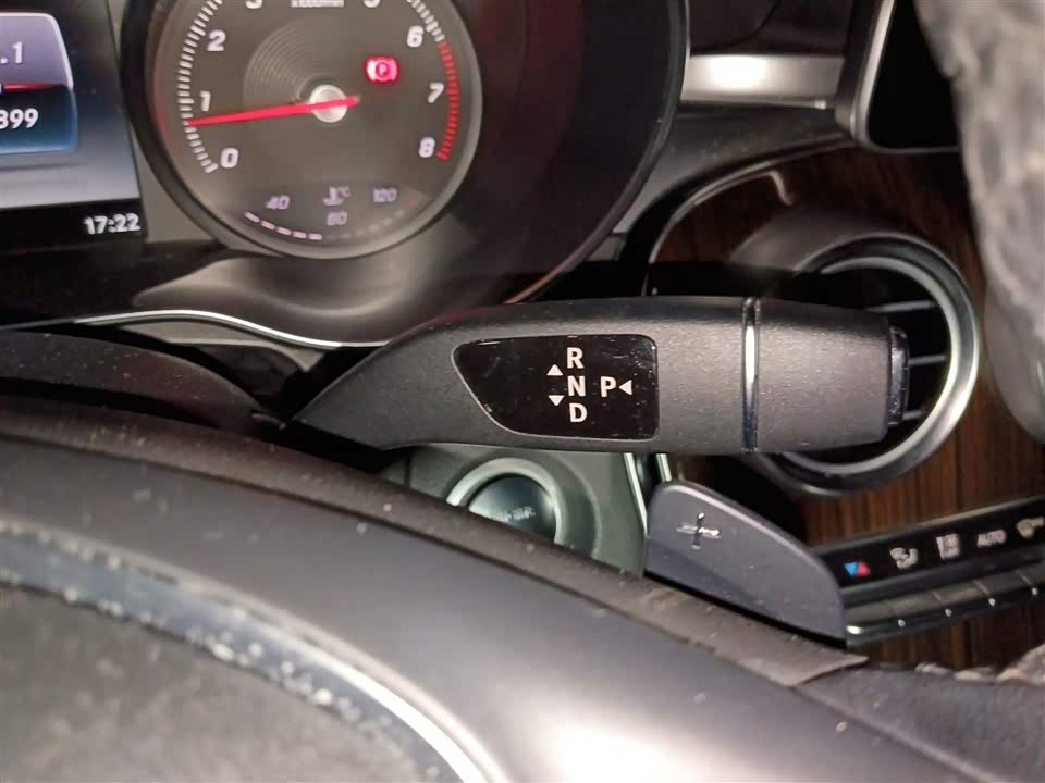 Mercedes-Benz GLC Mercedes-Benz GLC
