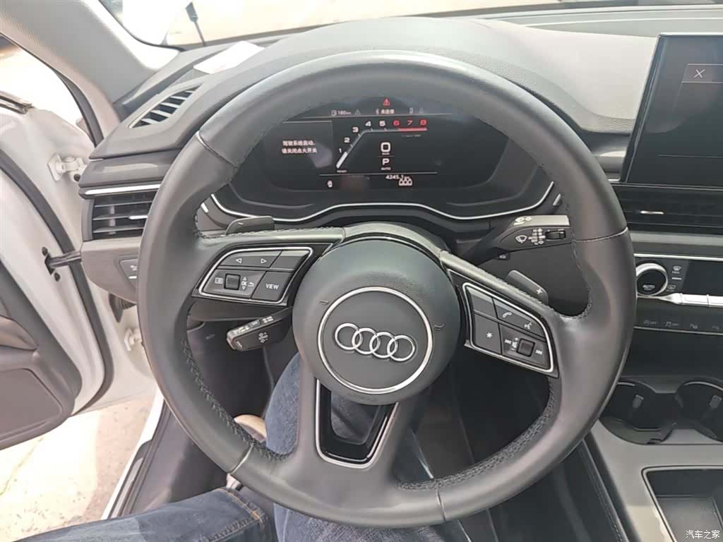 Audi A4L, 2022 11