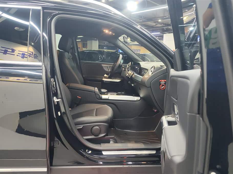 Mercedes-Benz GLB Mercedes-Benz GLB