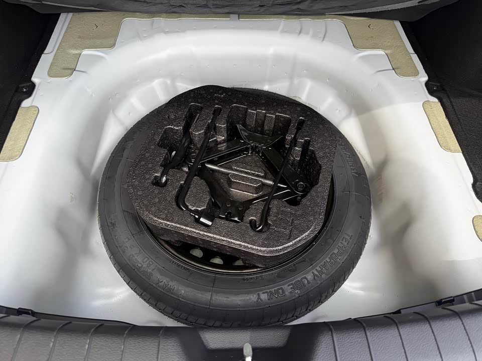 Kia K5 Kia K5