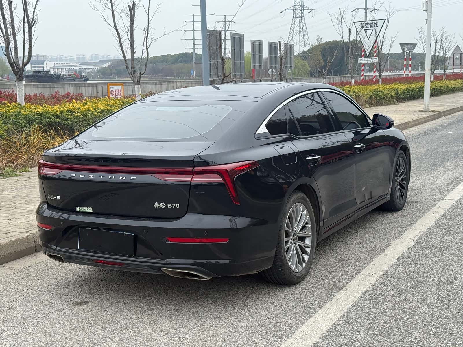 Bestune B70, 2021 7