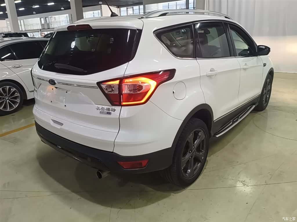 Ford Kuga, 2019 7
