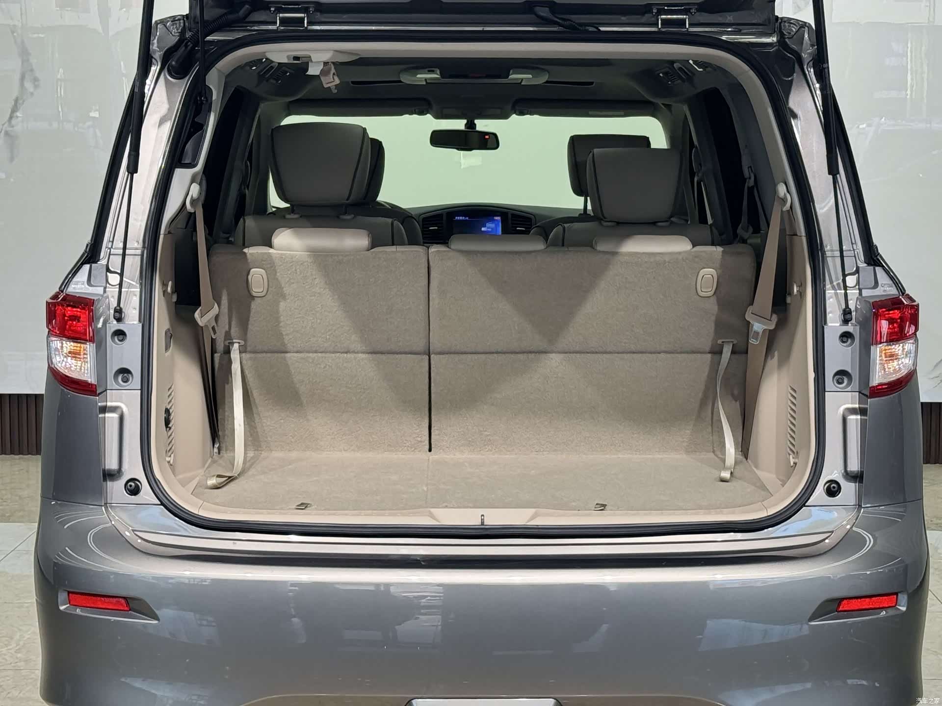 Nissan SL, 2017 24