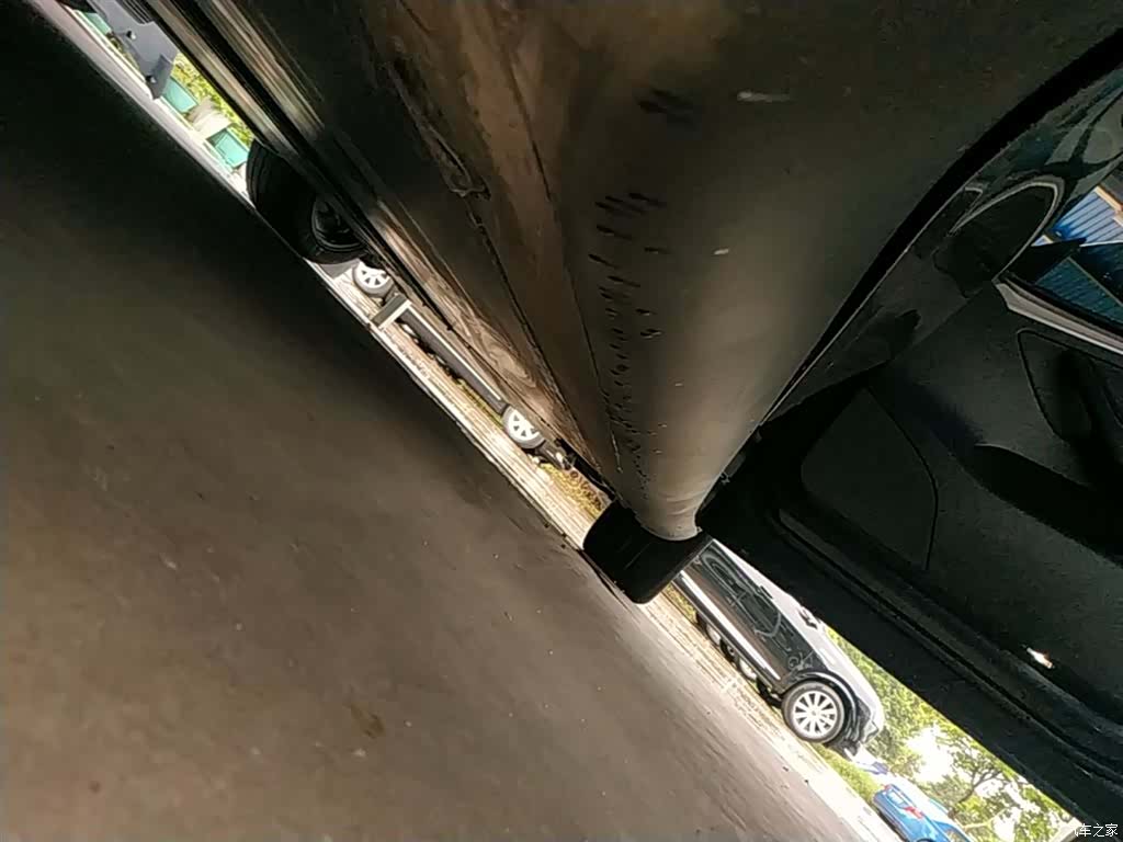 Tesla Model Y, 2024 21