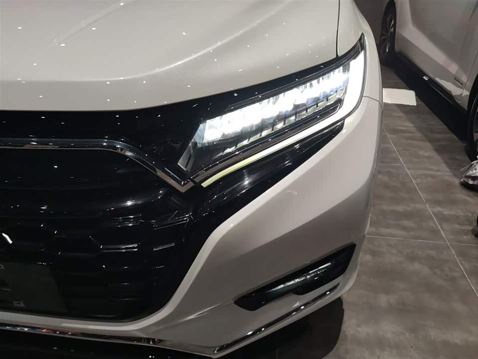 Honda UR-V
