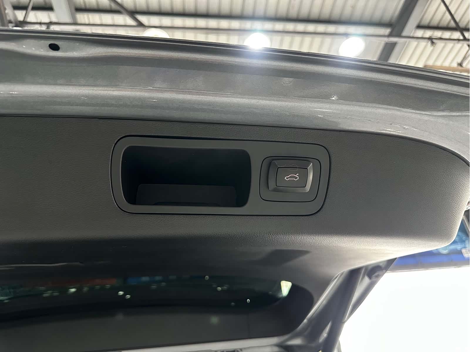 Roewe iMAX8, 2023 14