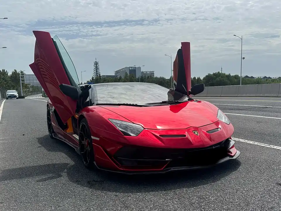 Lamborghini Aventador