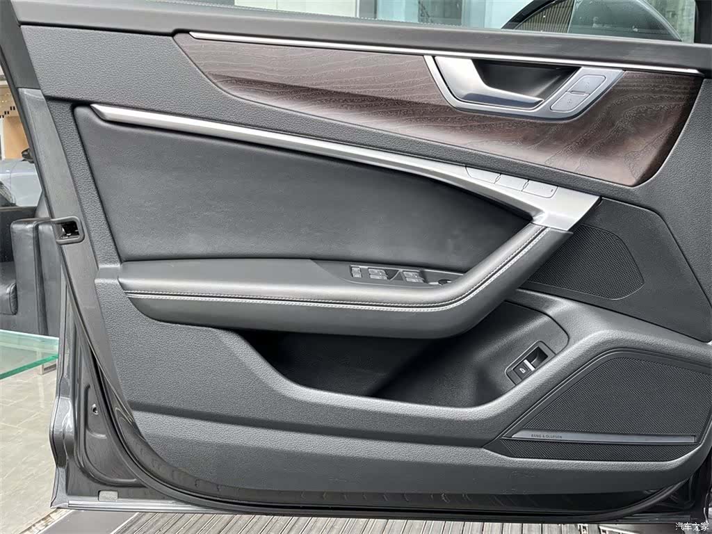 Audi A6L, 2023 16