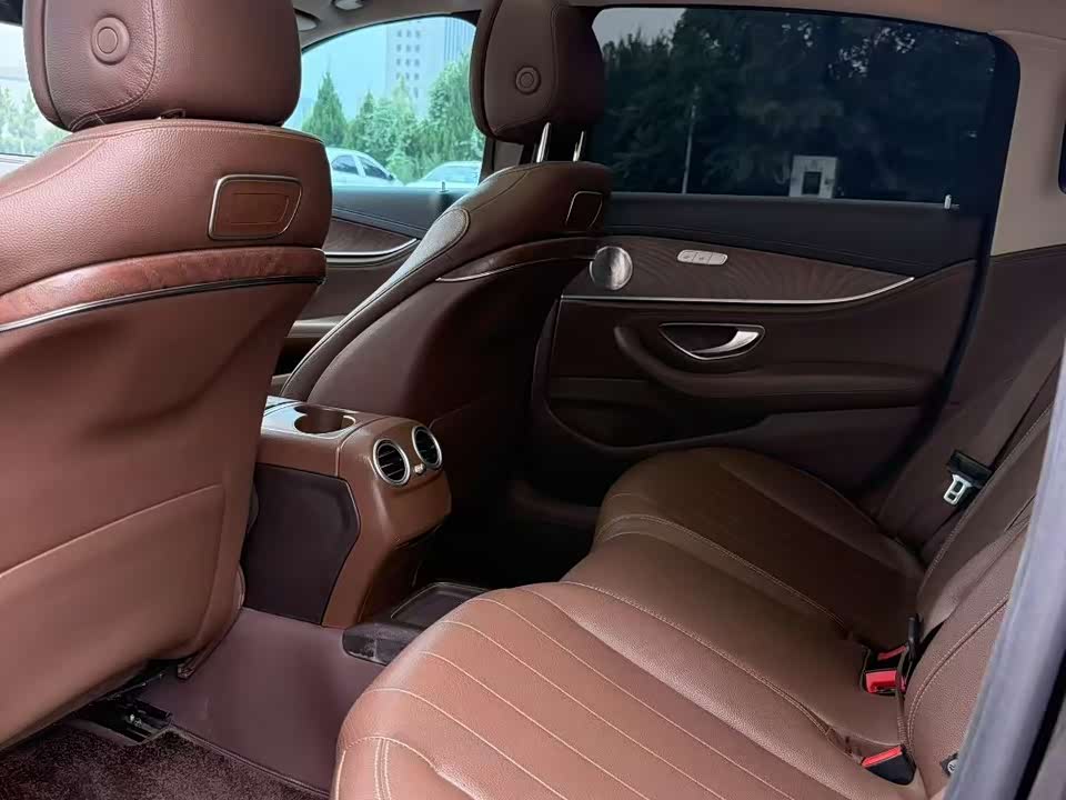 Mercedes-Benz E-class Mercedes-Benz E-class