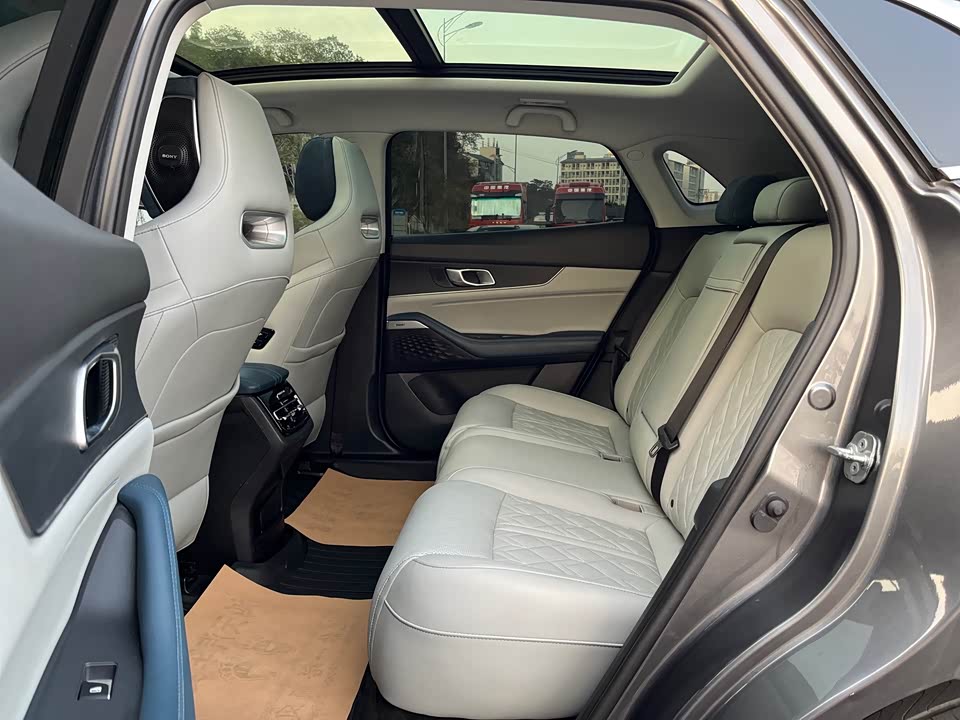 Changan UNI-K Smart iDD