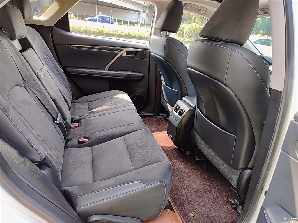 Lexus RX, 2021 11