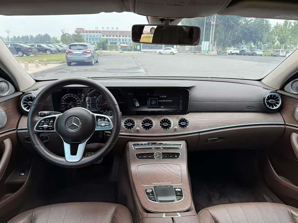 Mercedes-Benz E-class Mercedes-Benz E-class
