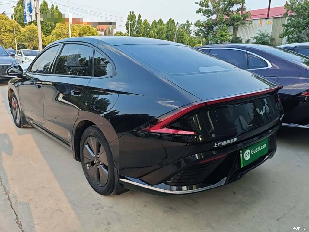 Wuling Starlight, 2024 все фото