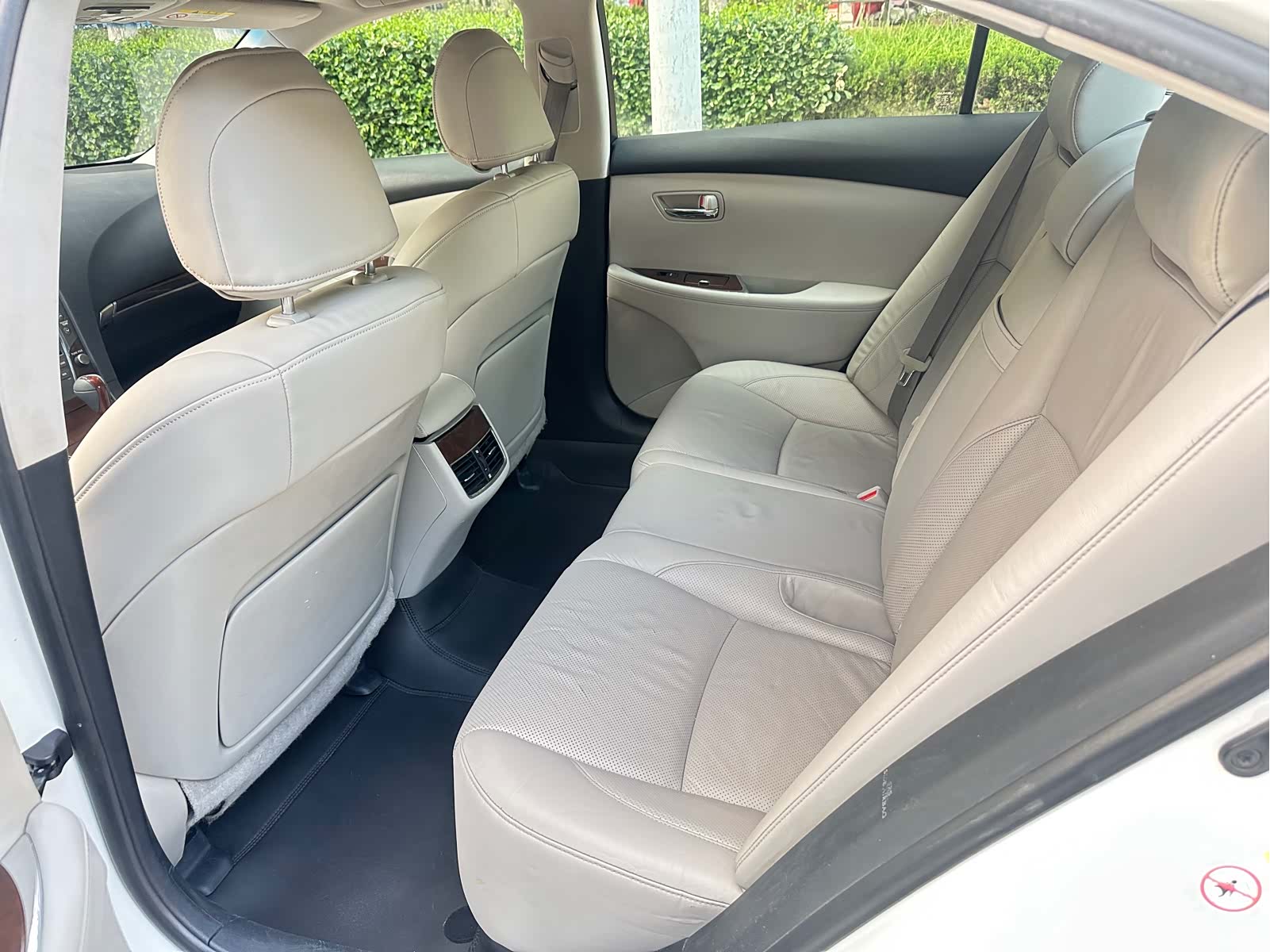 Lexus ES, 2010 8