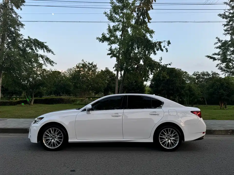 Lexus GS