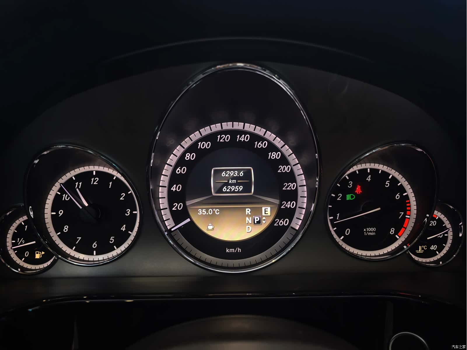 Mercedes-Benz E-Class, 2012 9