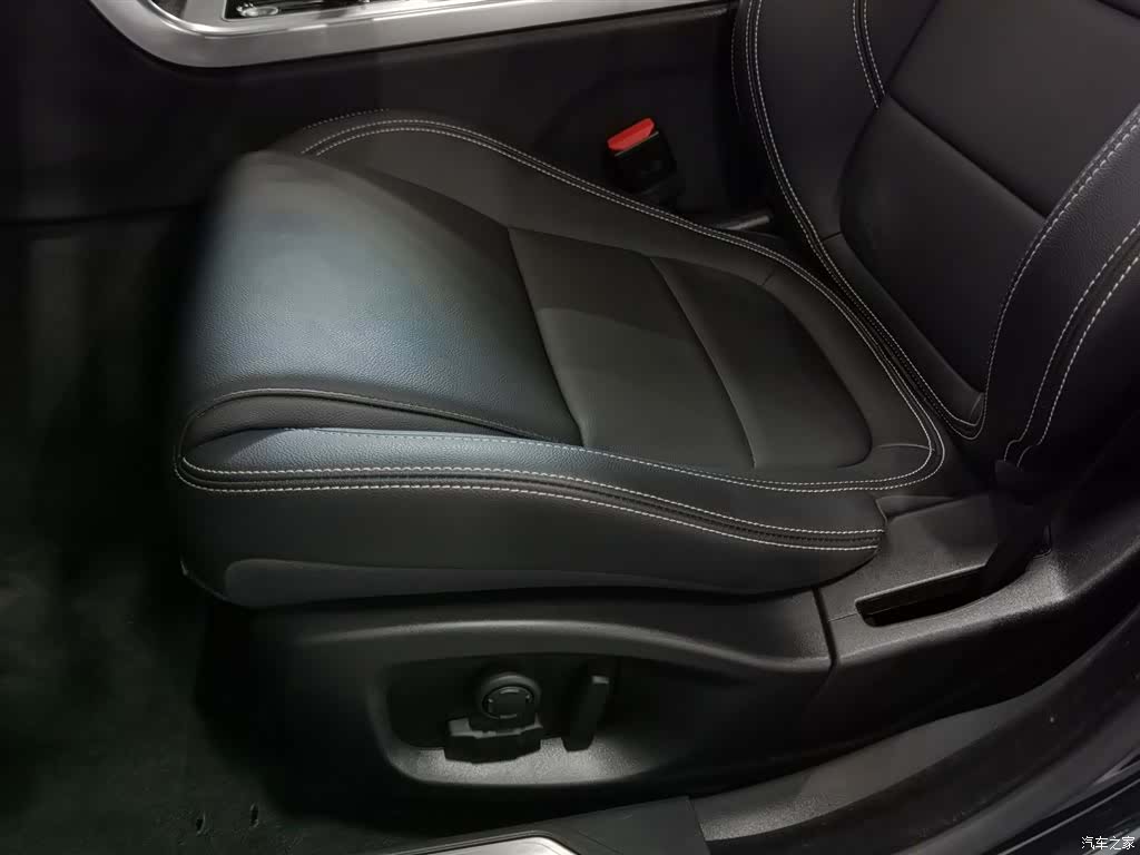 Land Rover XEL, 2023 20