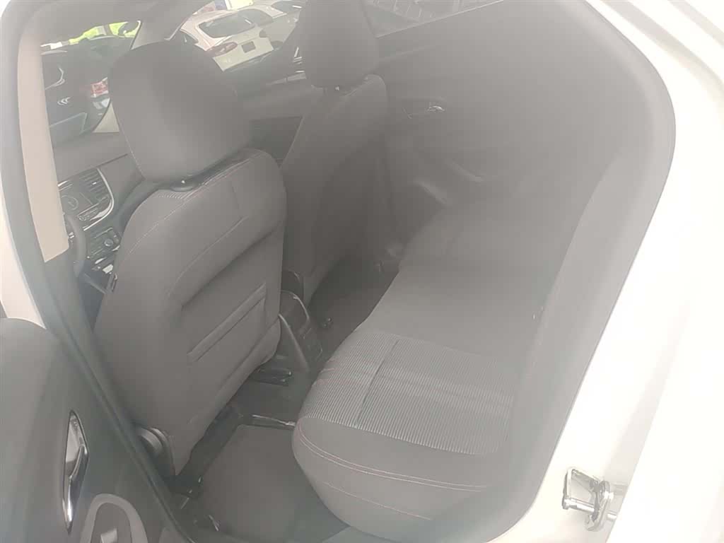 Buick Encore, 2019 17