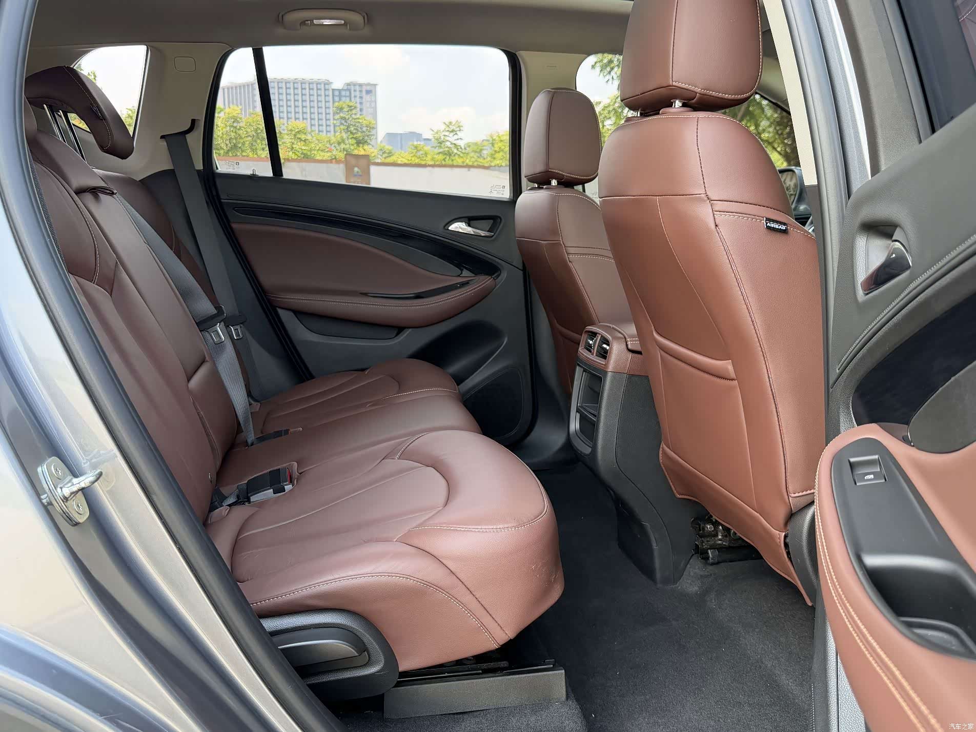 Buick Envision Plus, 2019 10