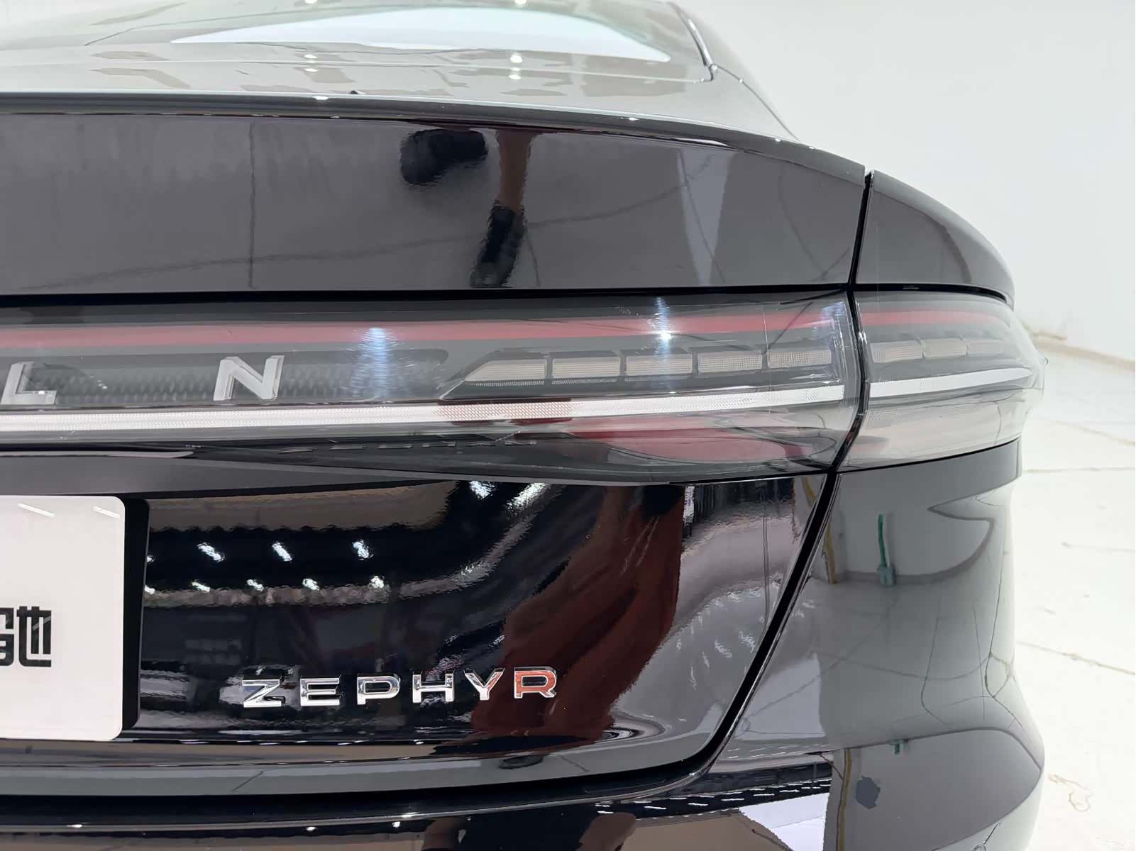 Lincoln Z, 2025 10