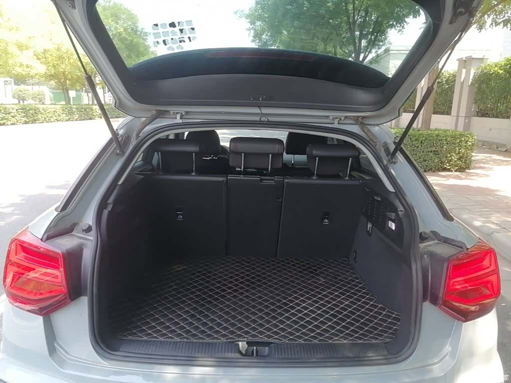 Audi Q2L, 2022 19