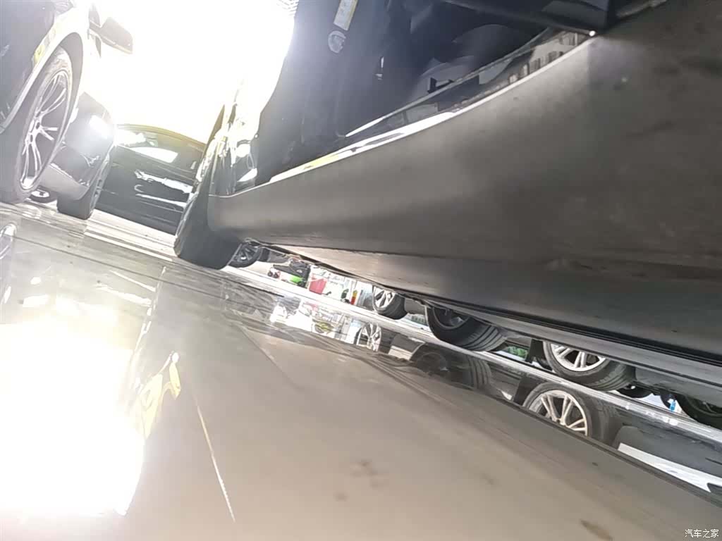 Tesla Model Y, 2023 21