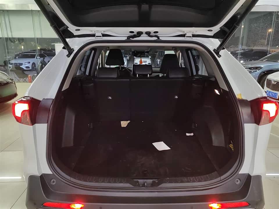 Toyota RAV4 Rongfang