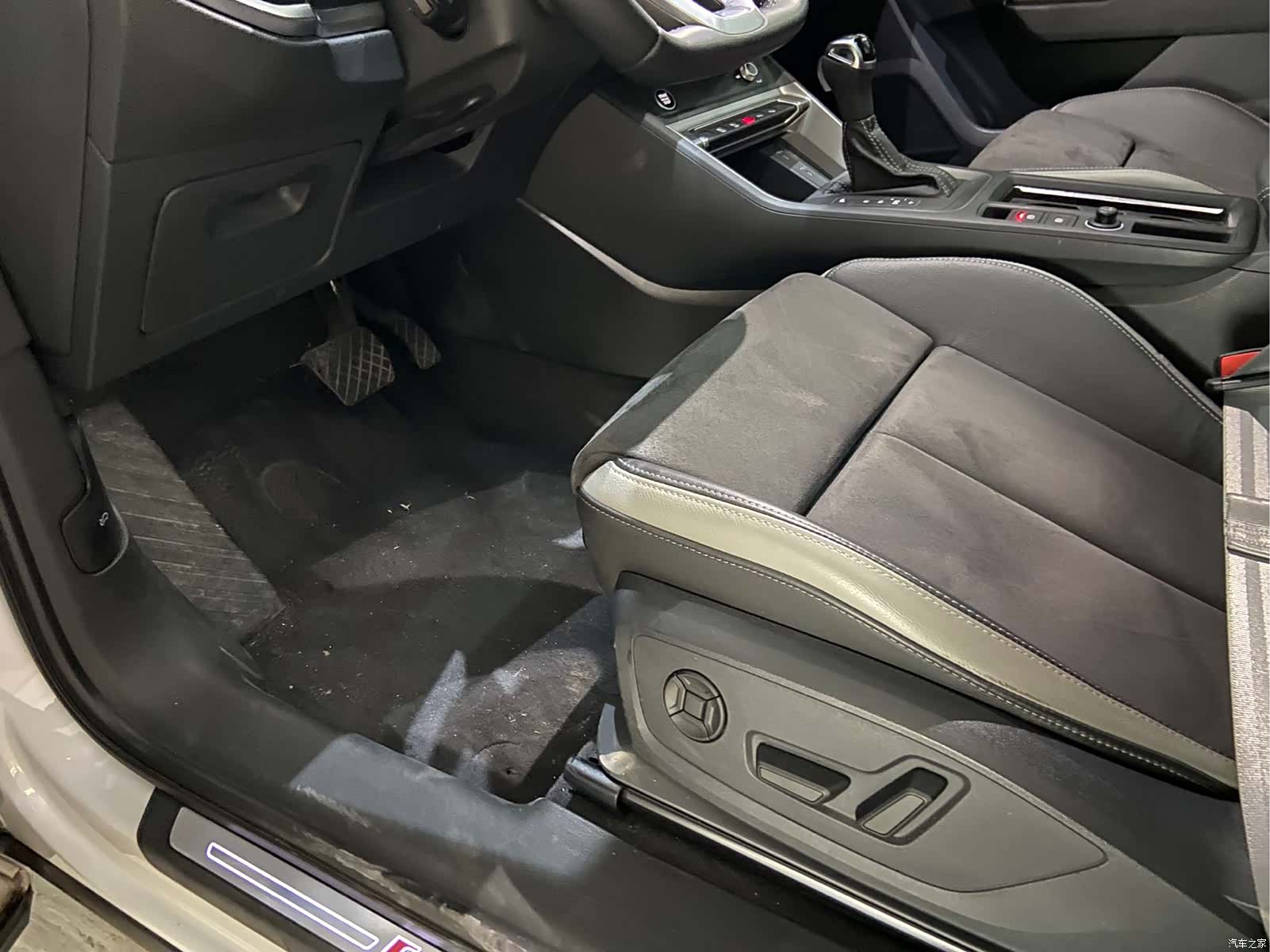 Audi Q3, 2023 18