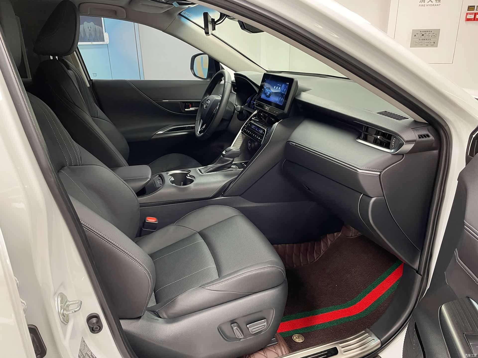 Toyota Harrier, 2024 14