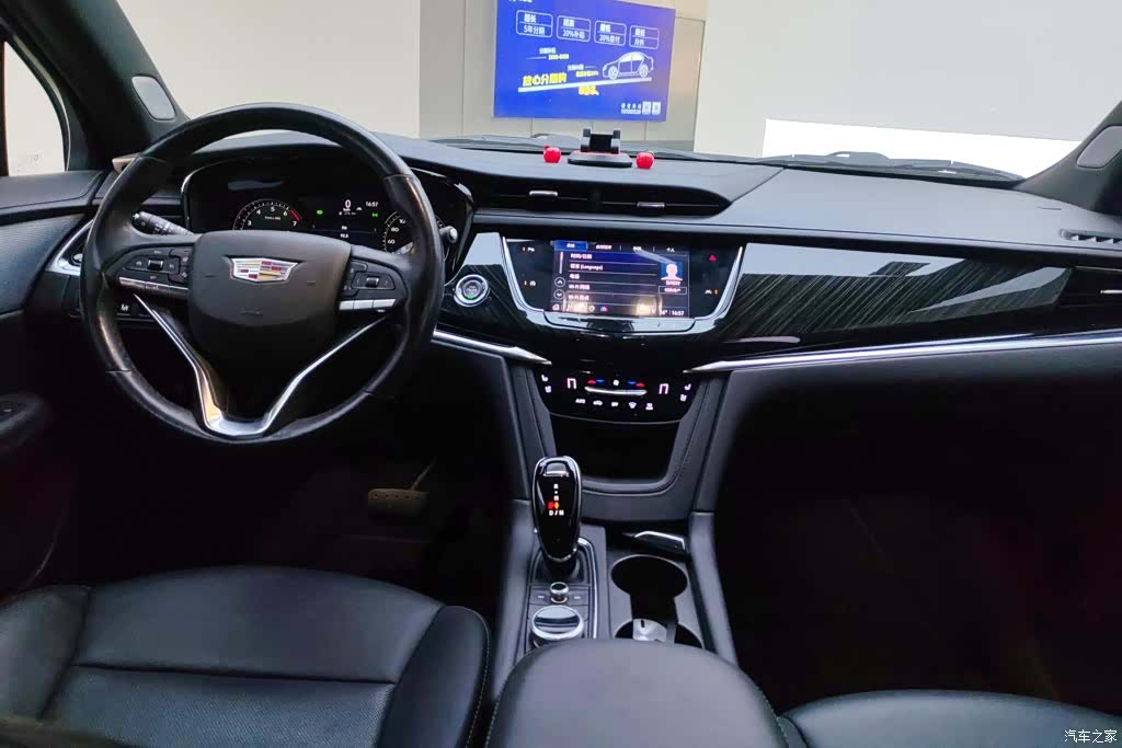 Cadillac XT6, 2022 12