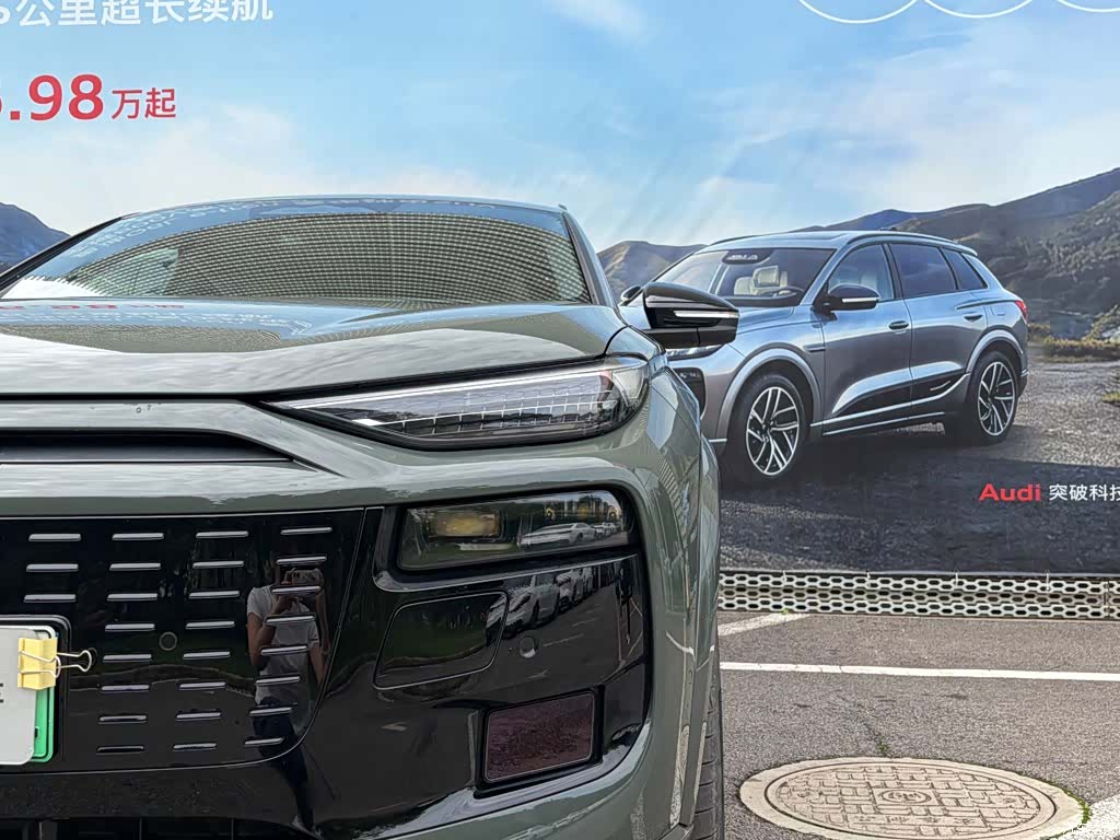 Audi e-tron, 2025 10