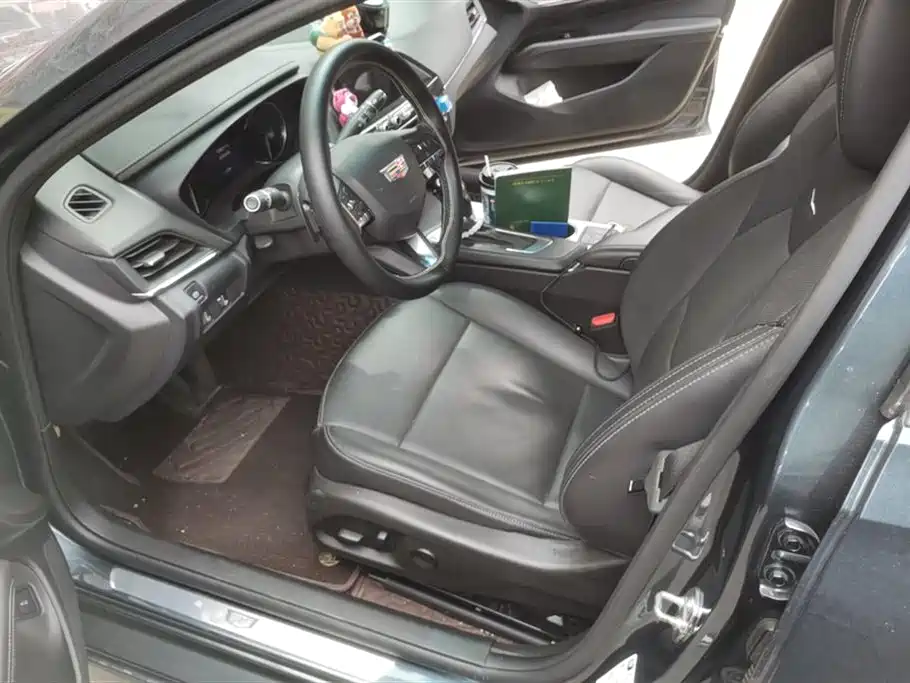 Cadillac CT4