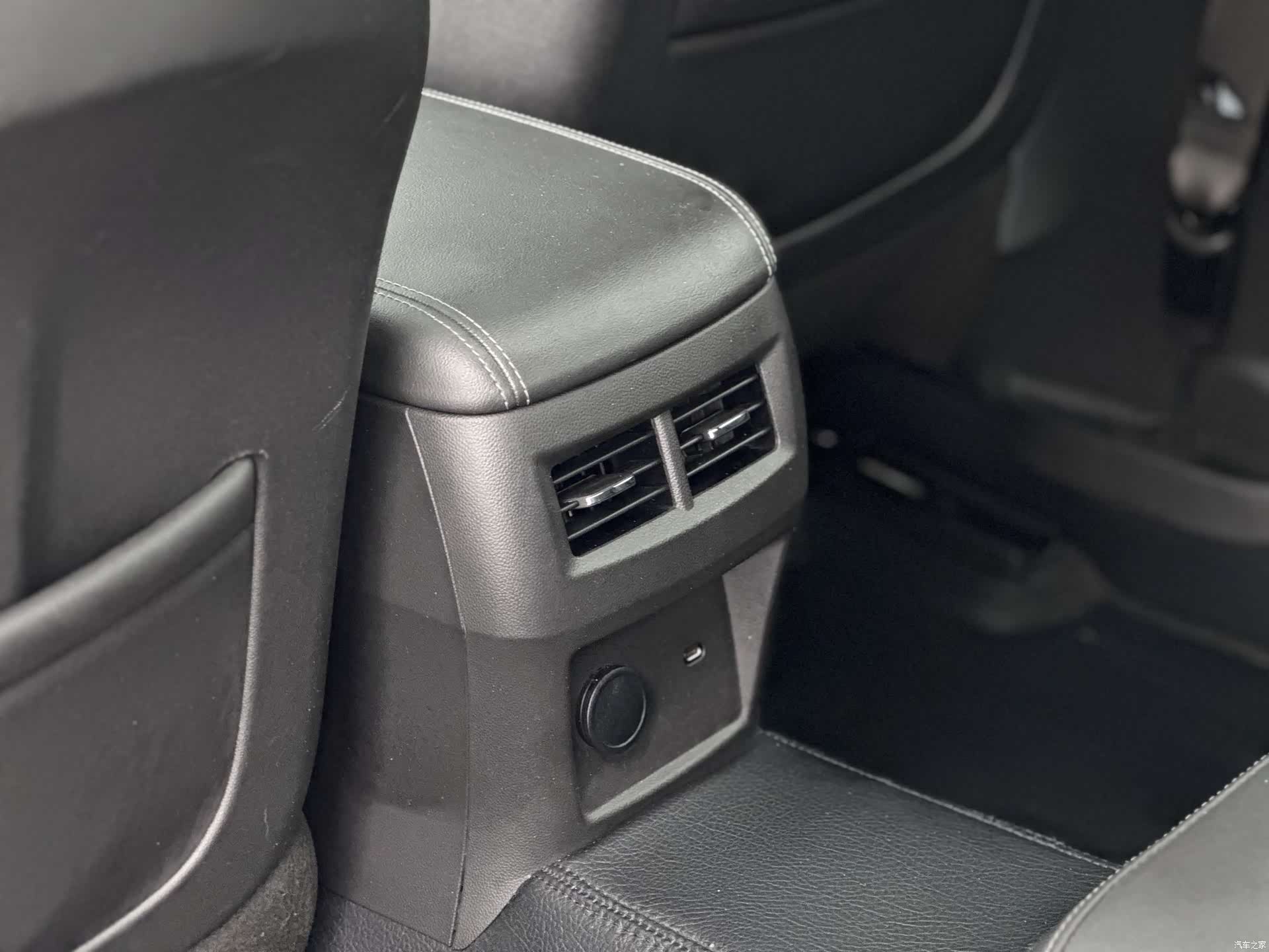 Cadillac CT5, 2024 9