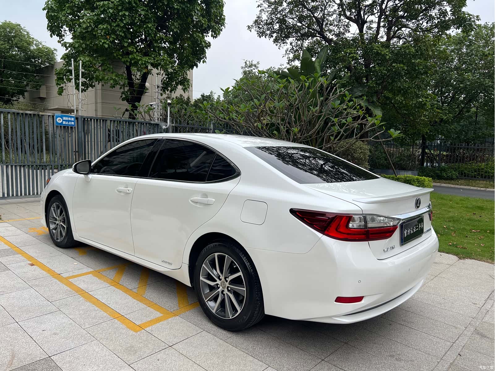 Lexus ES, 2018 6
