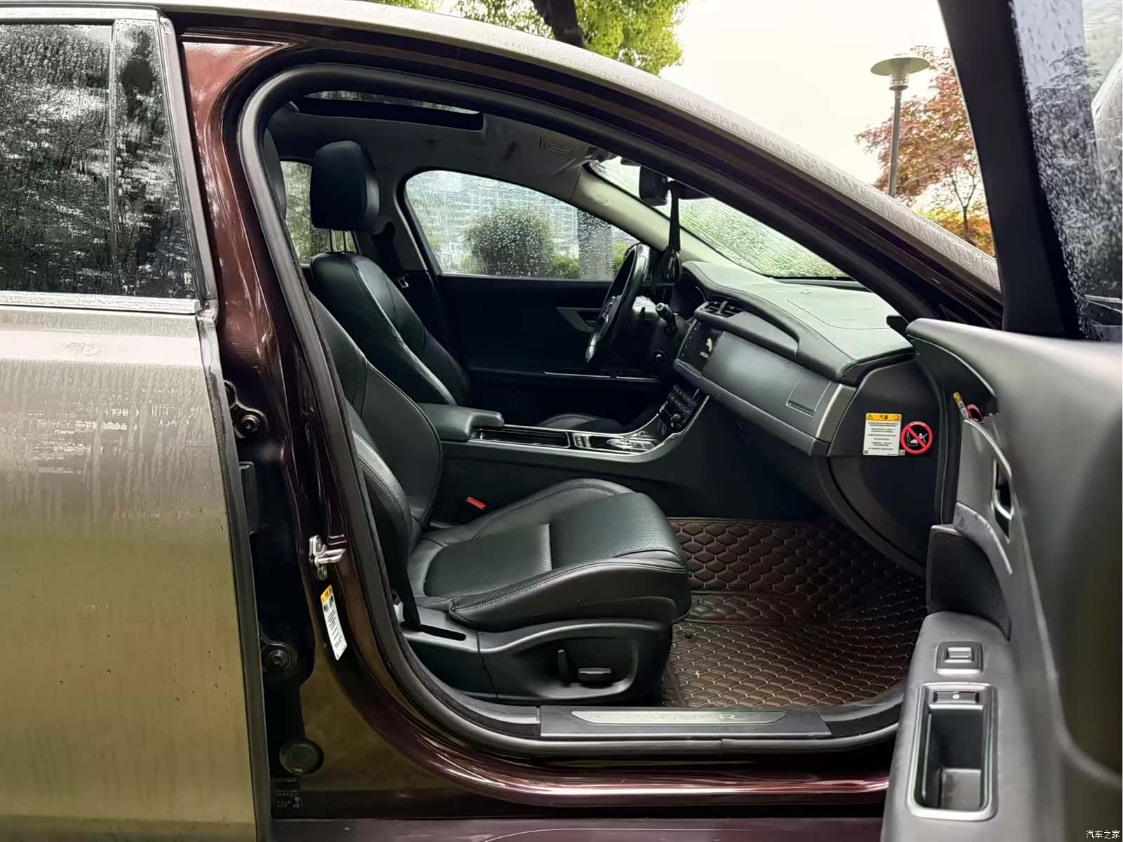 Jaguar XF, 2016 16