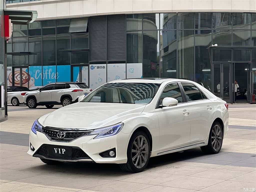 Toyota 2.5V, 2016 1
