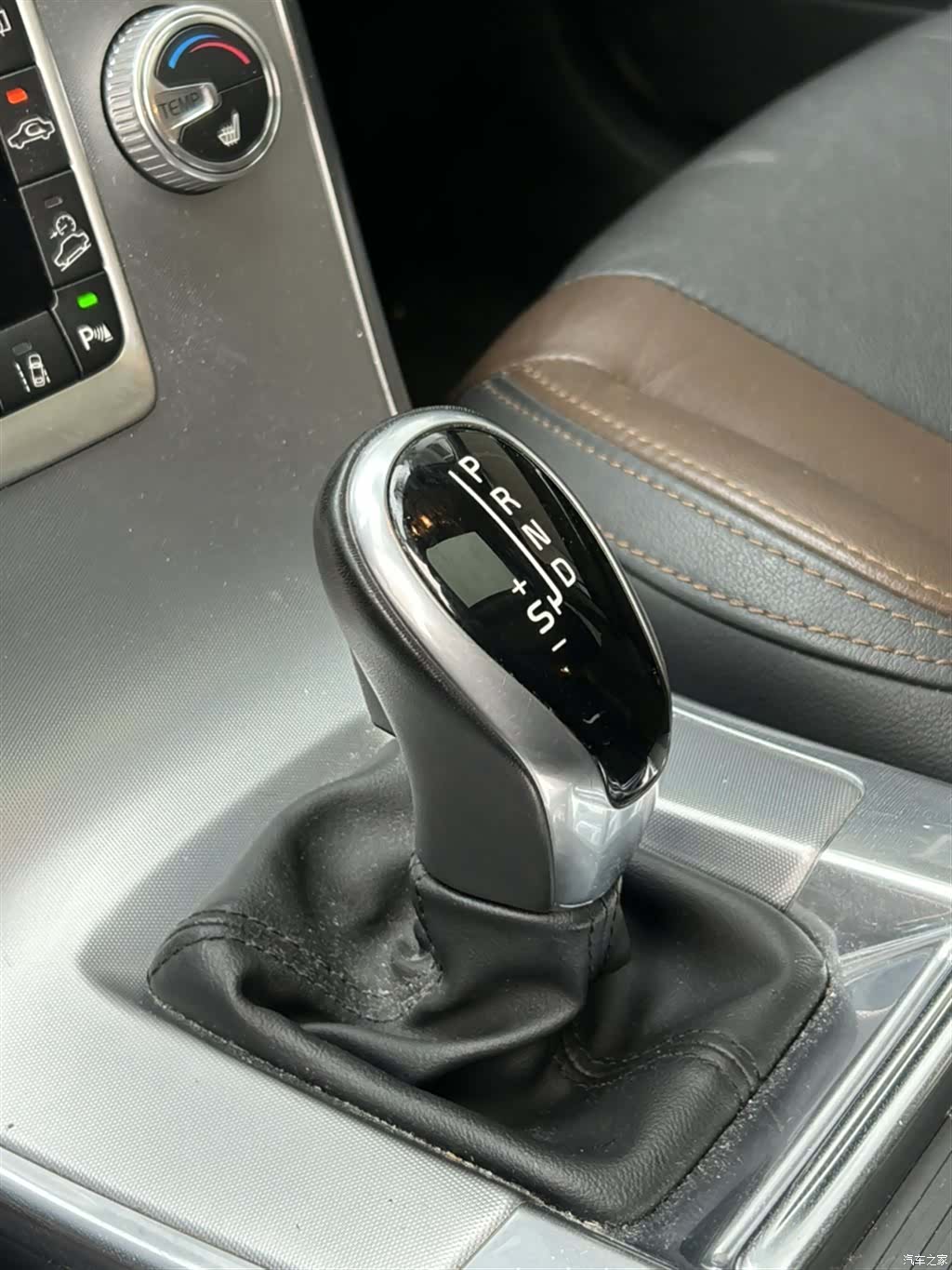 Volvo XC60, 2017 14